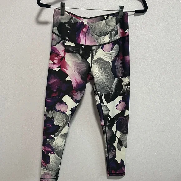 CALIA by Carrie Underwood Floral Leggings - Black and Pink - Picture 3 of 10